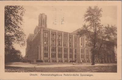 UTRECHT - Administratiegebouw Nederlandsche Spoorwegen