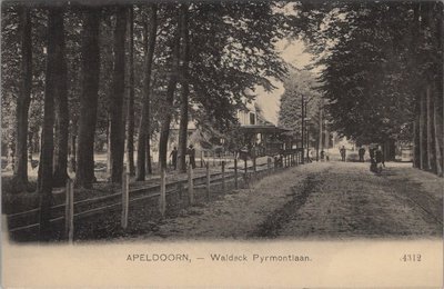 APELDOORN - Waldeck Pyrmontlaan