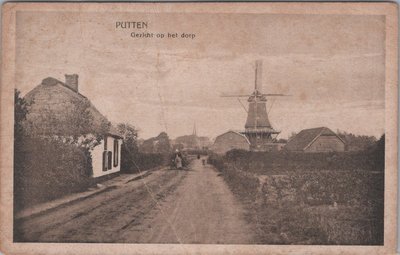 PUTTEN - Gezicht op het dorp