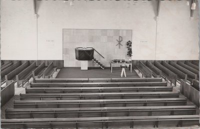 PUTTEN - Interieur Geref. Kerk