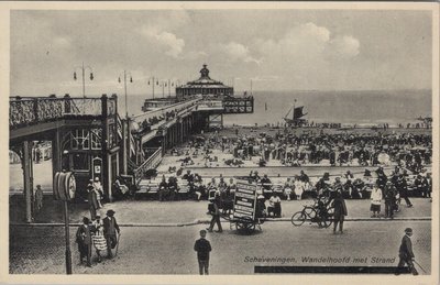 SCHEVENINGEN - Wandelhoofd met Strand