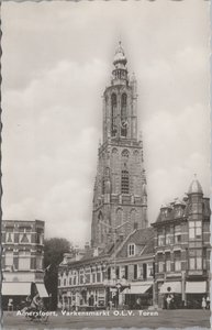 AMERSFOORT - Varkensmarkt met O. L. V. Toren