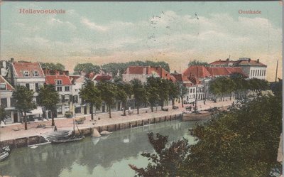 HELLEVOETSLUIS - Oostkade