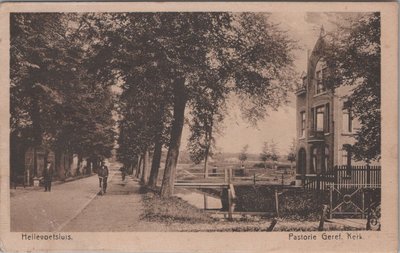 HELLEVOETSLUIS - Pastorie Geref. Kerk