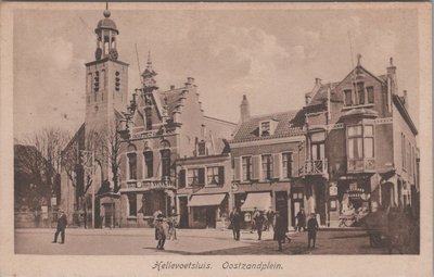 HELLEVOETSLUIS - Oostzandplein