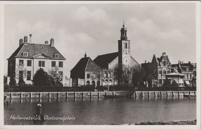 HELLEVOETSLUIS - Oostzandplein