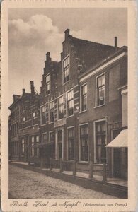 BRIELLE - Hotel de Nymph (Geboortehuis van Tromp)