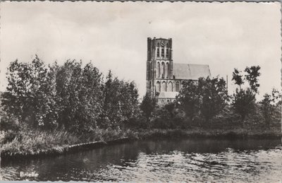 BRIELLE - Gezicht op de Kerk