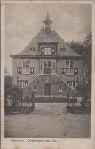 OOSTVOORNE AAN ZEE - Raadhuis