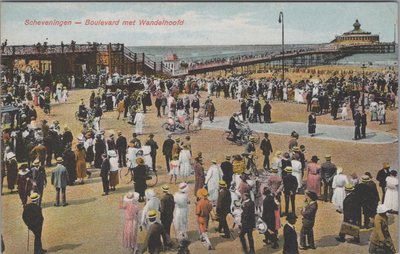 SCHEVENINGEN - Boulevard met Wandelhoofd