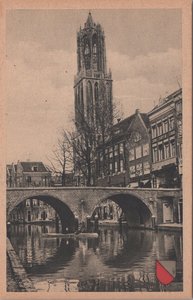 UTRECHT - Oudegracht met Domtoren