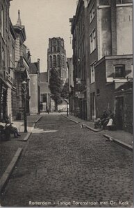 ROTTERDAM - Lange Torenstraat met Gr. Kerk