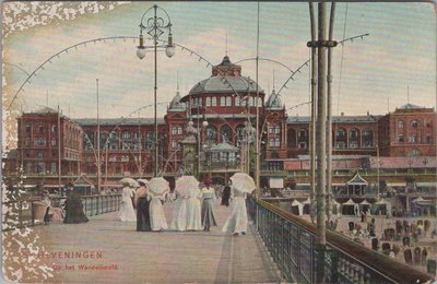 SCHEVENINGEN - Op het Wandelhoofd