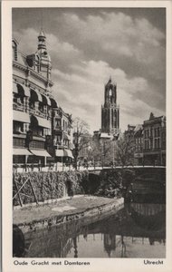 UTRECHT - Oude Gracht met Domtoren