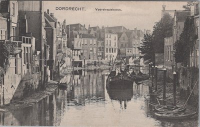 DORDRECHT - Voorstraathaven