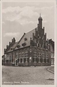 DOESBURG - Gerest. Raadhuis