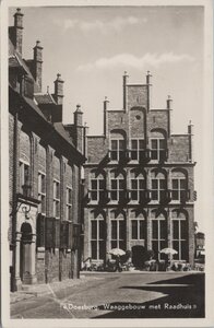 DOESBURG - Waaggebouw met Raadhuis