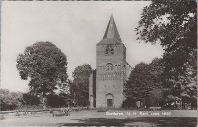 GARDEREN - N. H. Kerk anno 1050