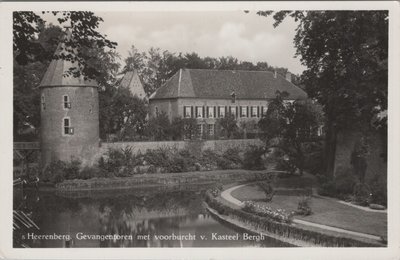 S HEERENBERG - Gevangentoren met voorburcht van Kasteel Bergh