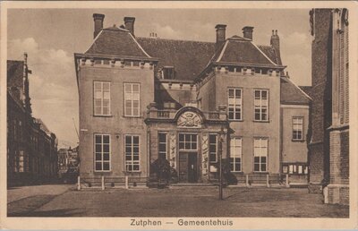 ZUTPHEN - Gemeentehuis