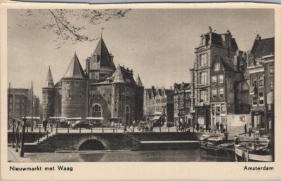 AMSTERDAM - Nieuwmarkt met Waag