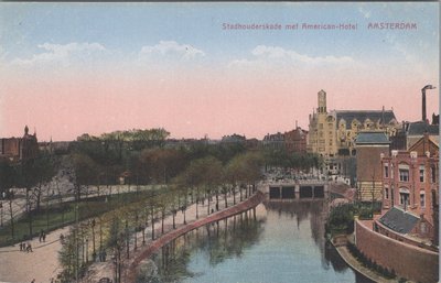 AMSTERDAM - Stadhouderskade met American-Hotel