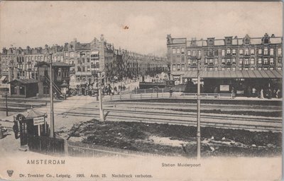 AMSTERDAM - Station Muiderpoort