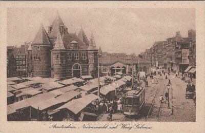 AMSTERDAM - Nieuwmarkt met Waag-Gebouw