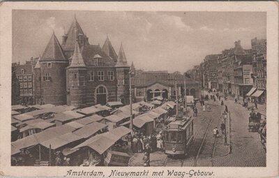 AMSTERDAM - Nieuwmarkt met Waag-Gebouw