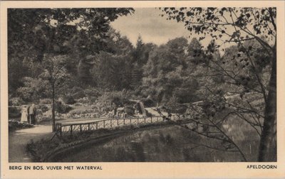 APELDOORN - Berg en Bos. Vijver met Waterval