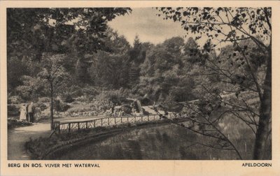 APELDOORN - Berg en Bos. Vijver met Waterval