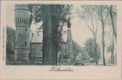 HELLEVOETSLUIS - Gezicht op Watertoren en Kerk