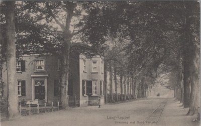 LAAG-KEPPEL - Straatweg met Oude Pastorie