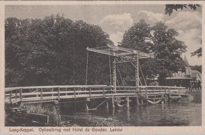 LAAG-KEPPEL - Ophaalbrug met Hotel de Gouden Leeuw