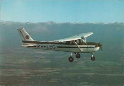 CESSNA F150M Commuter  PH-LEG