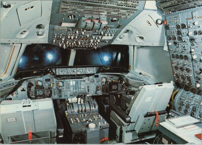 SWISSAIR Cockpit einer DC-10