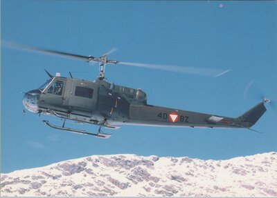 AGUSTA BELL AB204B Transporthubschrauber