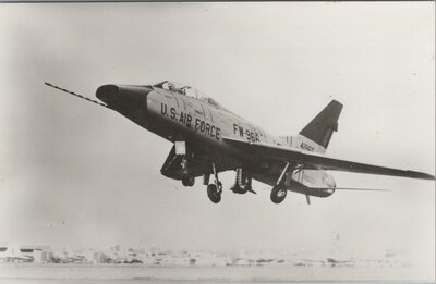 NORTH AMERICAN F-100 Super Sabre