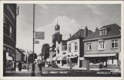 HENGELO - Deldenerstraat met Ned. Herv. Kerk