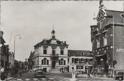 HENGELO - Enschedesestr. m. Stadhuis