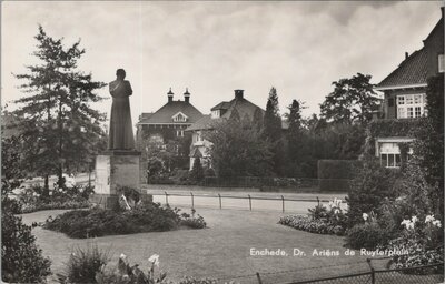 ENSCHEDE - Dr. Ariëns de Ruyterplein