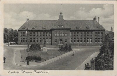 ENSCHEDE - Hoogere Textielschool