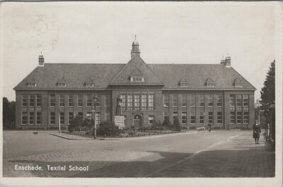 ENSCHEDE - Textiel School