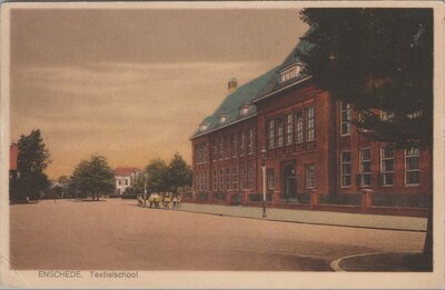 ENSCHEDE - Textielschool