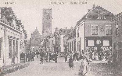 UTRECHT - Jakobiekerk - Jacobskerkhof