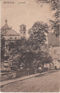 CZECHOSLOVAKIA Pardubice - Zamek, mailed 1924 Vintage Postcard