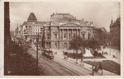 HUNGARY Budapest - Nemzeti Szinhaz, mailed circa 1900-1920 Vintage Postcard