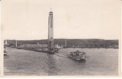 BELGIUM Liege - Memorial au Roi Albert, unmailed Vintage Postcard