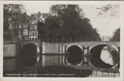 AMSTERDAM - Keizersgracht hoek Reguliersgracht