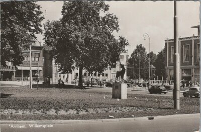 ARNHEM - Willemsplein